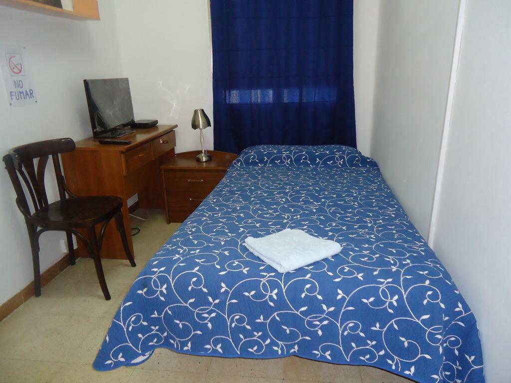 Hotel Pension Mode Lleida Cameră foto